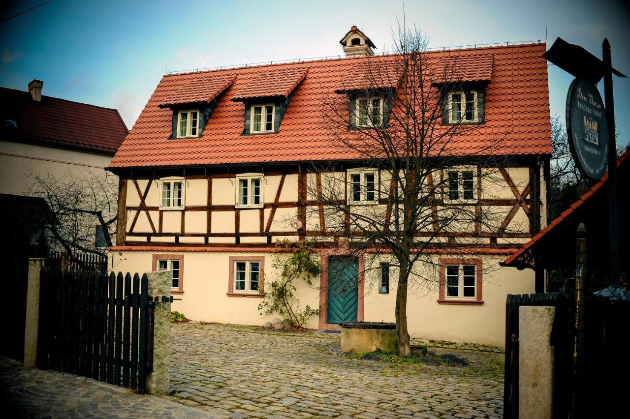 Dom Tkacza Apartment Pieszyce ภายนอก รูปภาพ
