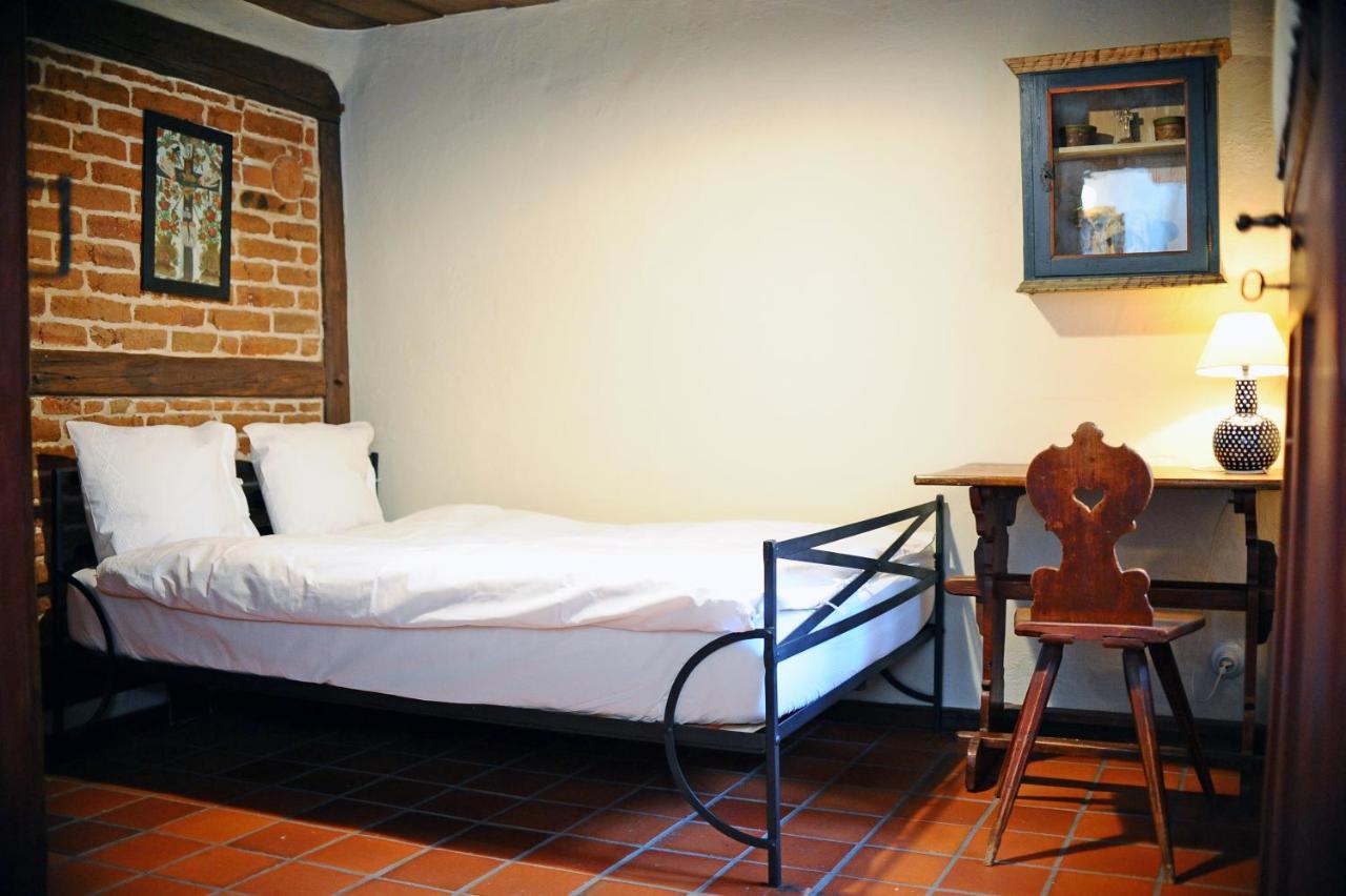 Dom Tkacza Apartment Pieszyce ภายนอก รูปภาพ