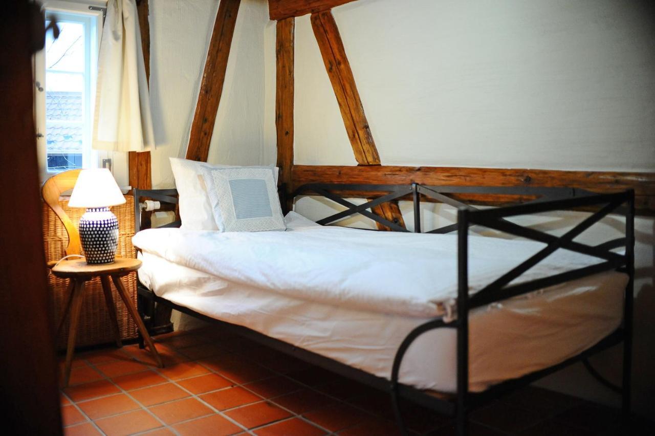 Dom Tkacza Apartment Pieszyce ภายนอก รูปภาพ